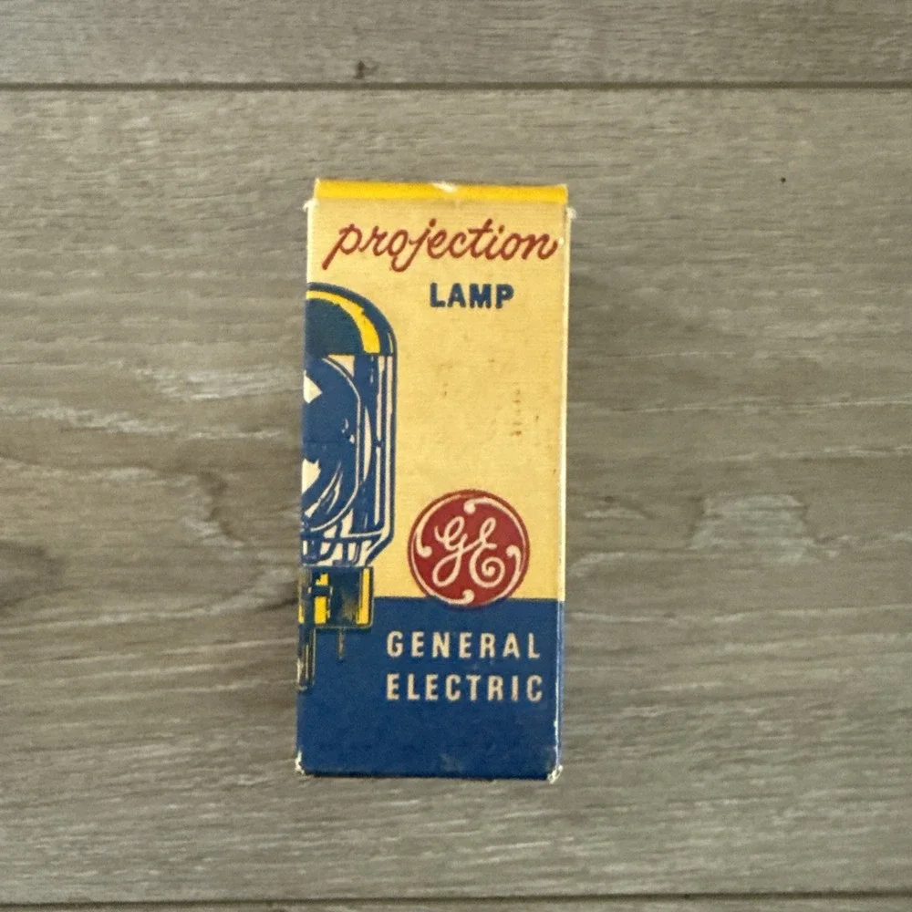 Vintage DEF 150W 21V Photo Stage‎ Projection Light Bulb